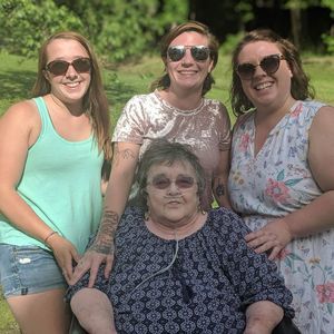 Meet your Posher, Melissa